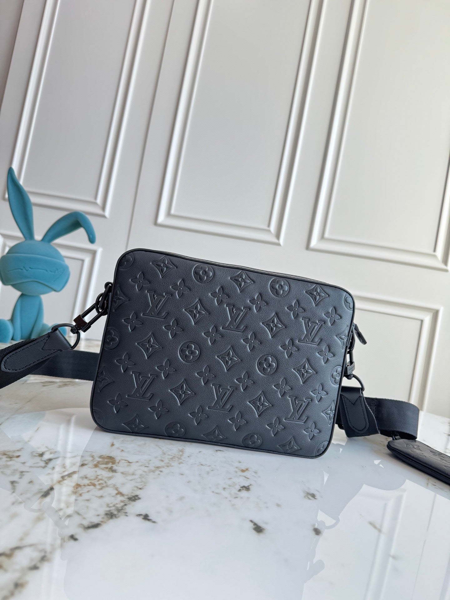 Louis Vuitton Cross Body Bag